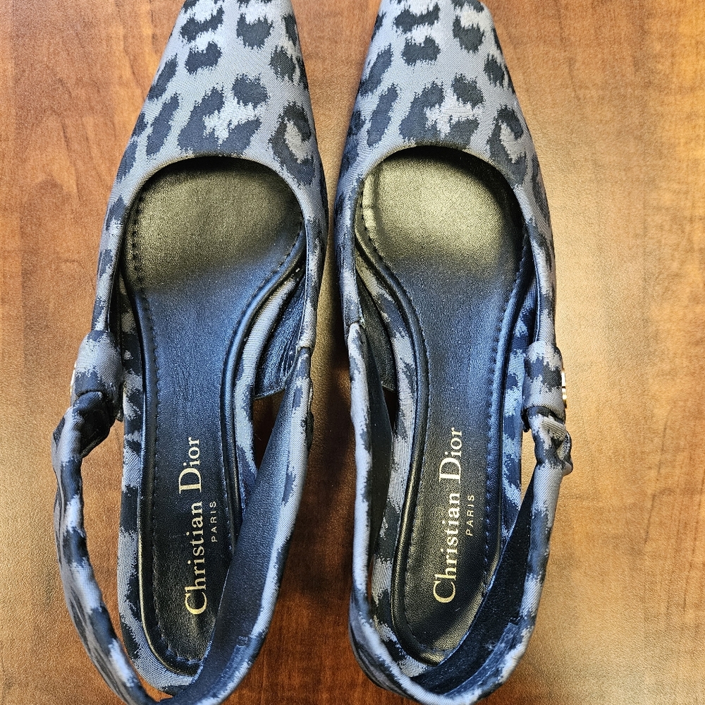 Dior Women's Black and Gray Leopard Shoes - Picture 3 of 8